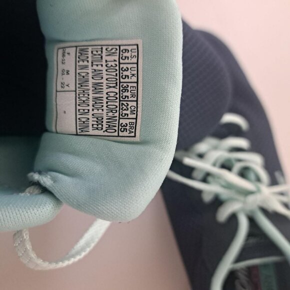 Air Cooled Memory Foam sketchers running shoes size 6.5 women navy teal - Picture 5 of 7